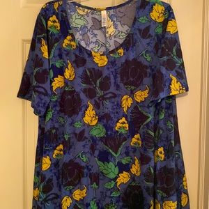 LuLaRoe Floral tunic